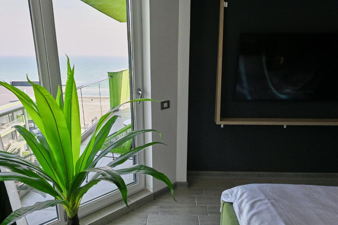 Diamond Sea View 2Br Apartment - Spa N Pools Resort Mamaia Exterior foto